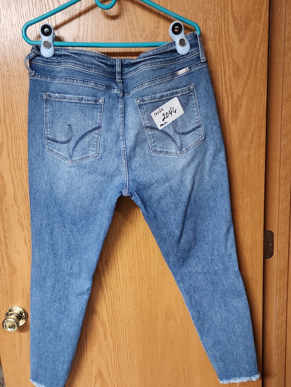 KanCan Medium Blue Skinny Jeans - Back Pocket Detail womens 16x26 number 2046